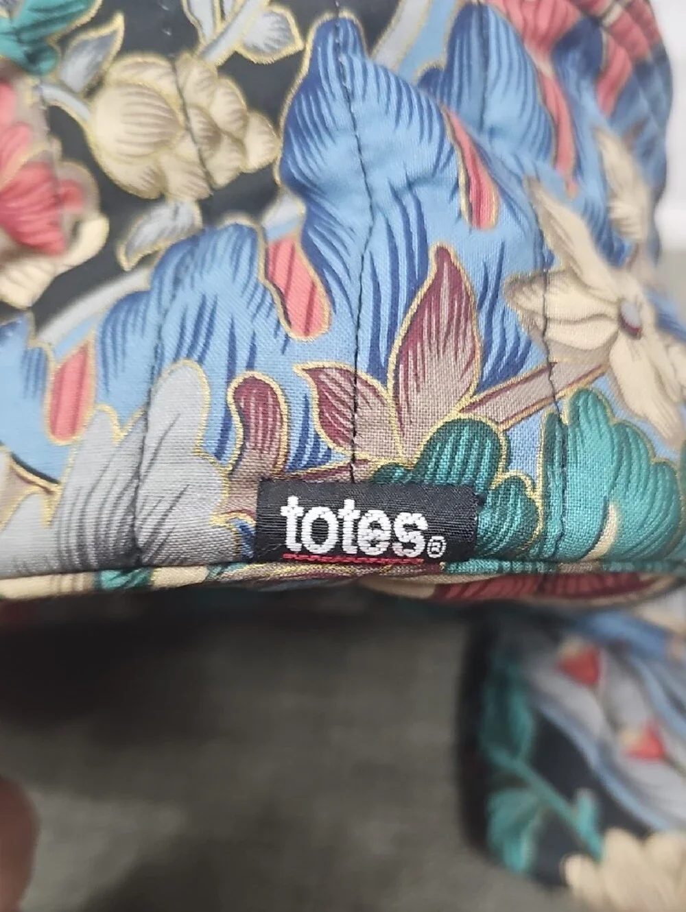 totes Floral Quilted Cosmetic Bag Set - Blue, Red, Cream